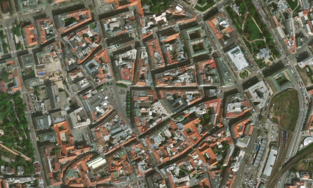 Běhounská 4 – letecký pohled