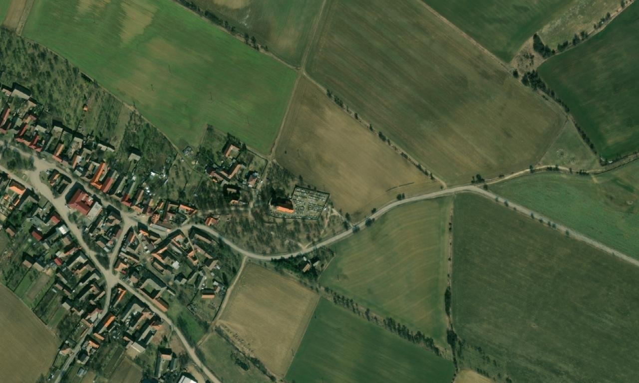 kostel svatého Martina (Čáslavice) – letecký pohled