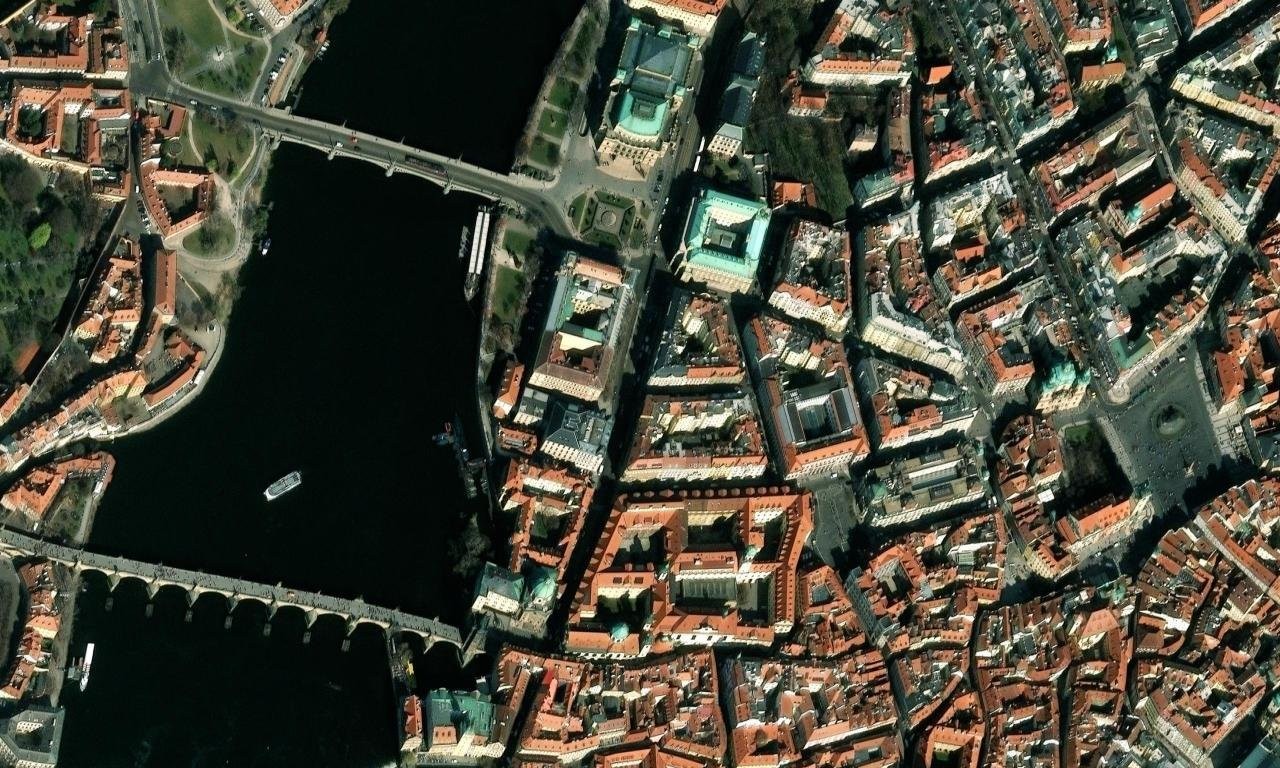 Kostel svatého Valentina (Praha 1) – letecký pohled