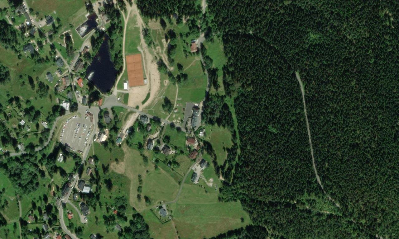 sklárna v Bedřichově – letecký pohled