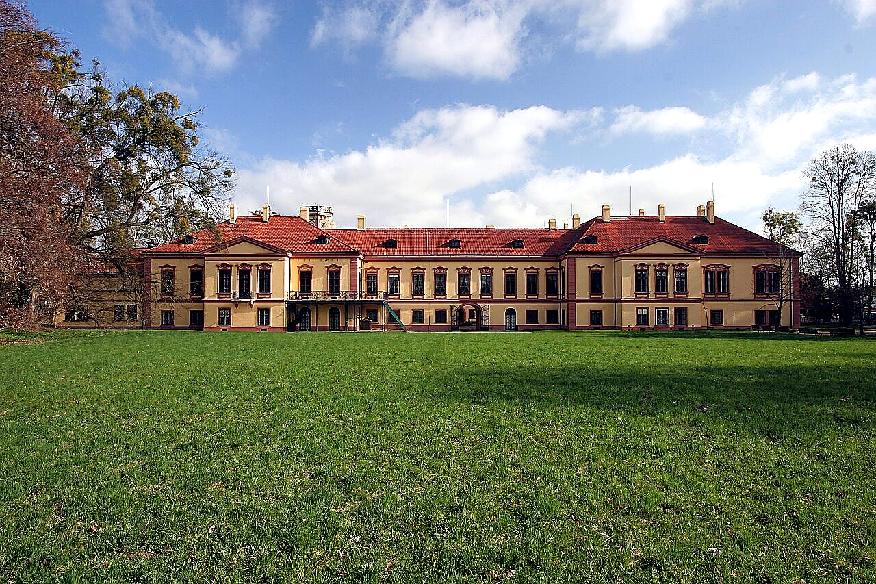zámek Heřmanův Městec