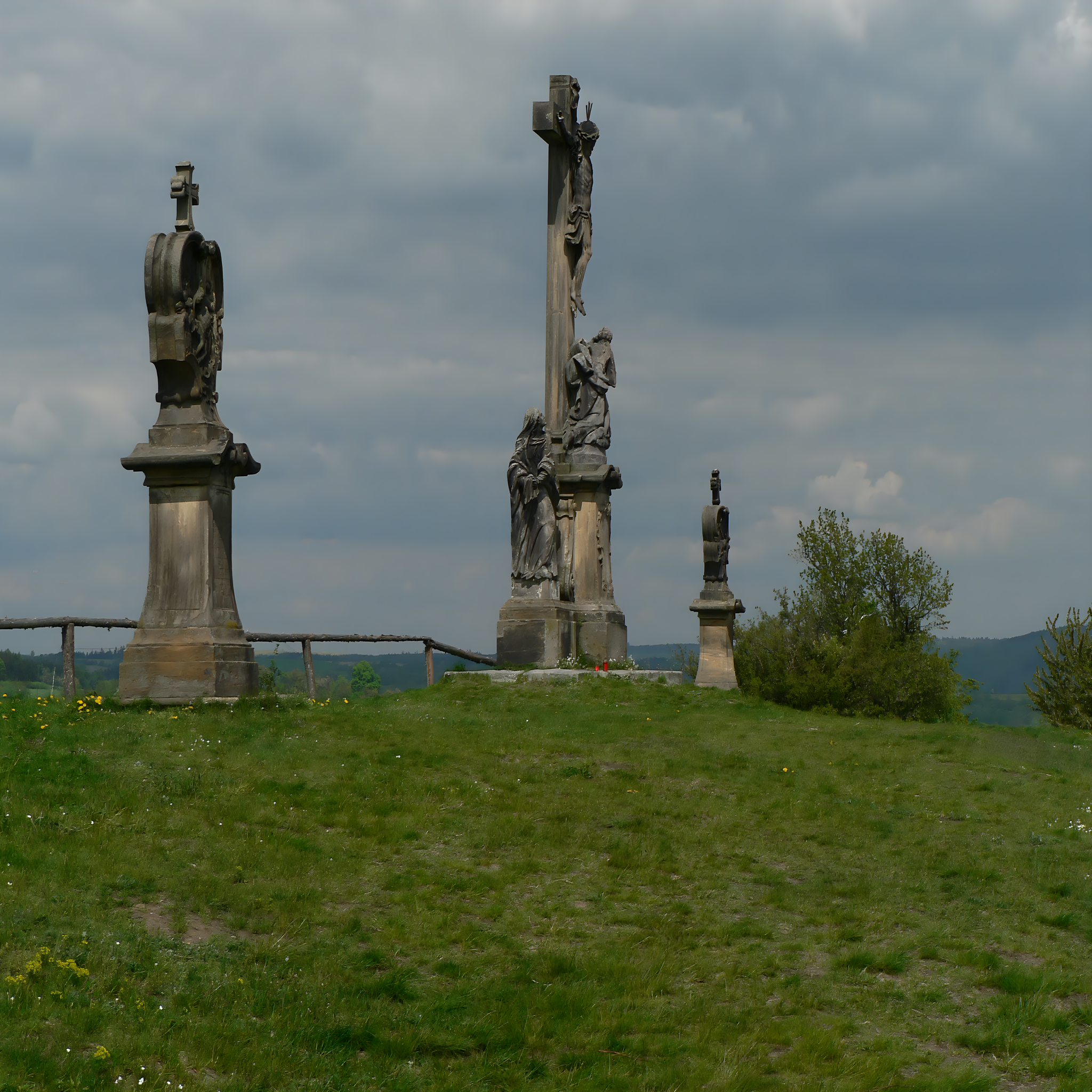 
<span>Cesta na Křížový vrch</span>
