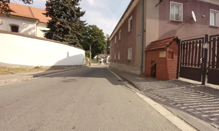 Kostel svatých Petra a Pavla (Petrovice)