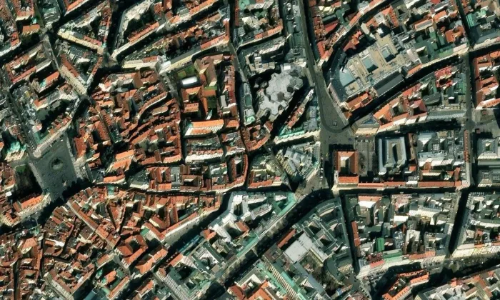 Brána svatého Ambrože – letecký pohled