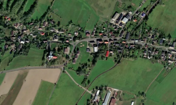 Kostel Nanebevzetí Panny Marie (Liptaň) – letecký pohled