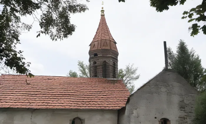 Kostel Nejsvětější Trojice (Neznašov) – historical