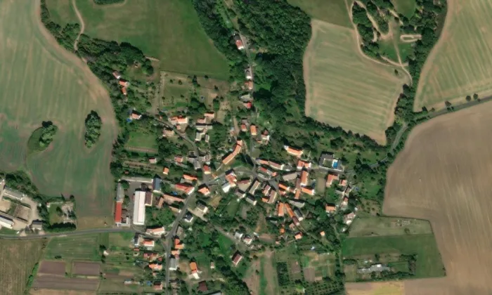 Kostel svatého Petra a Pavla (Soběnice) – letecký pohled