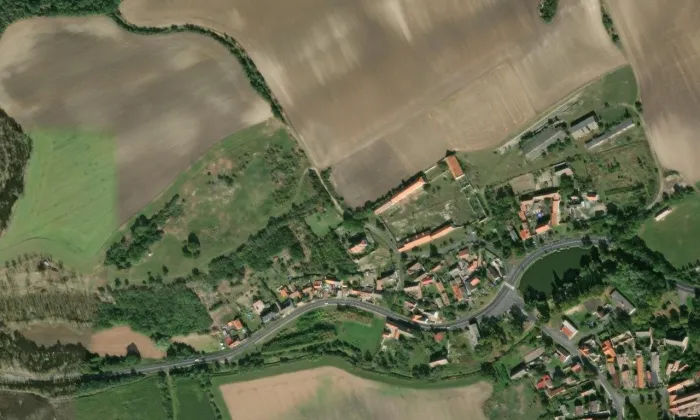 Kostel svatého Václava (Lipenec) – letecký pohled