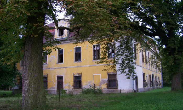 zámek Smolotely