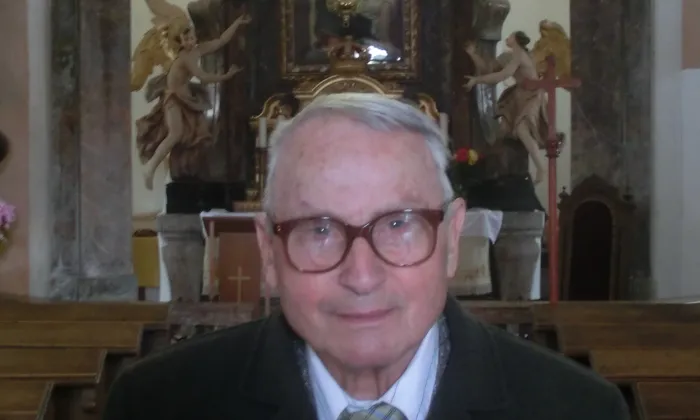 Kostel Povýšení svatého Kříže v Levíně