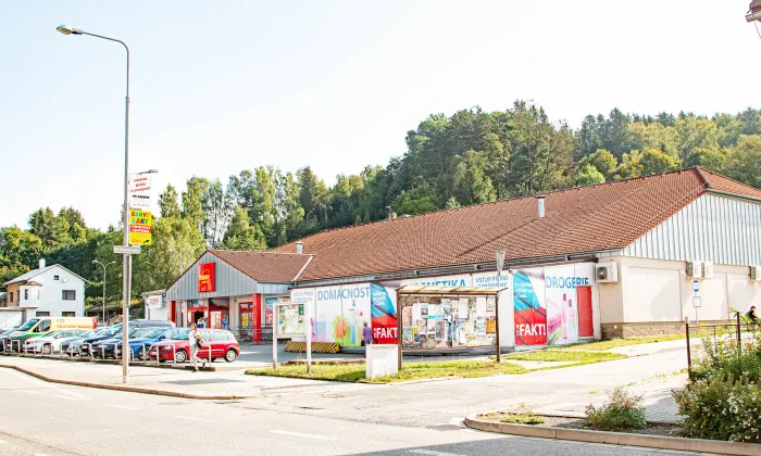 Kostel Proměnění Páně a svatého Mikuláše