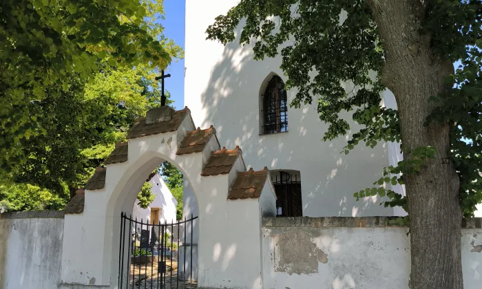 kostel svatého Filipa a Jakuba (Lelekovice)