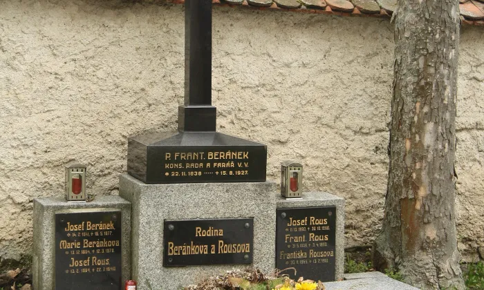 kostel svatého Petra a Pavla (Tasov)
