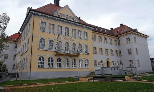 Benešova škola