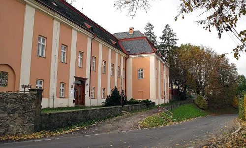 Zámek Melč s parkem