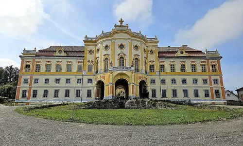 zámek Týnec