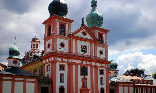 Kostel Nanebevzetí Panny Marie a svaté Máří Magdaleny