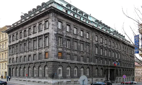 Petschkův palác