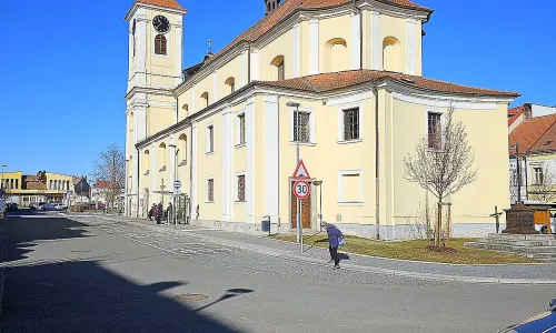 Kostel Nejsvětější Trojice (Chrást)