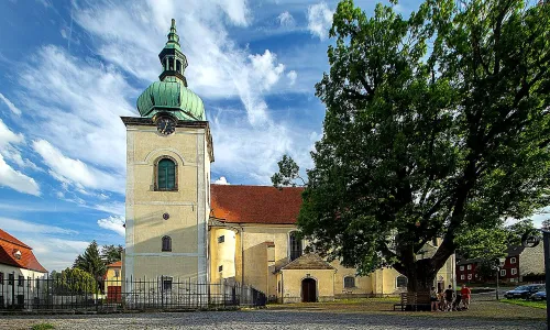 Kostel Nejsvětější Trojice v Jiřetíně pod Jedlovou
