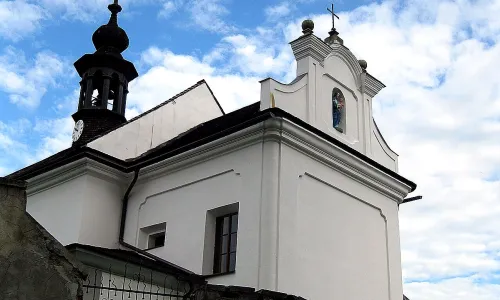 Kostel svaté Rodiny a svatého Jana Nepomuckého