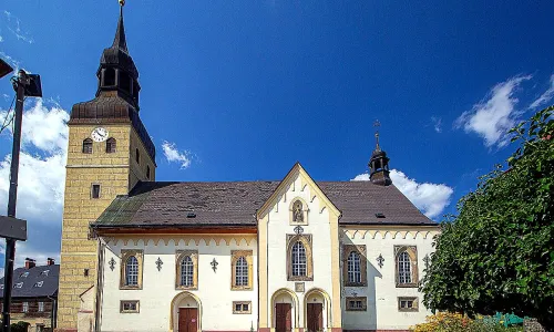 Kostel svatého Jiří v Chřibské