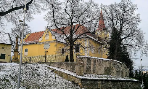 Kostel svatého Petra a Pavla (Těšnovice)