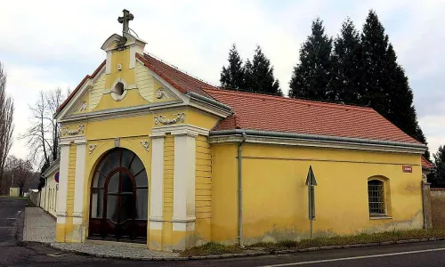 kaple Panny Marie Pomocné u hřbitova v Duchcově