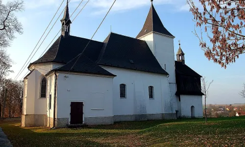 kostel Nejsvětější Trojice (Jenišovice)