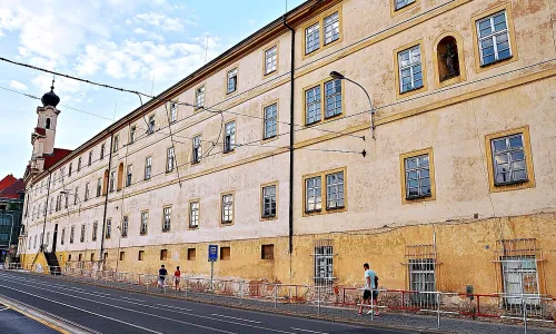 Klášter a nemocnice svaté Alžběty