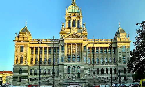 historická budova Národního muzea v Praze