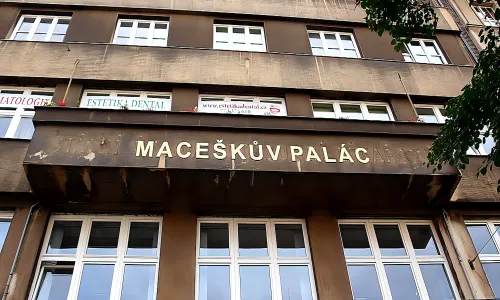 Maceškův palác