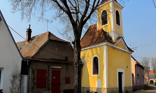 Kaple Čtrnácti svatých pomocníků (Mradice)