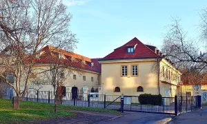 Bečvářův dvůr