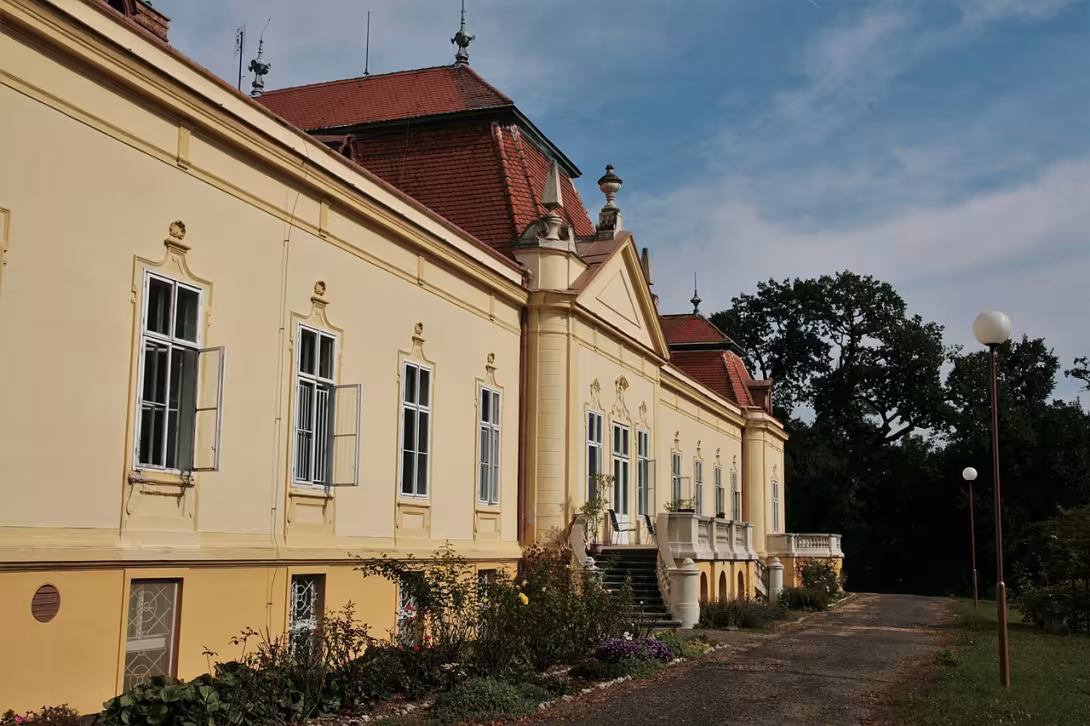 Dnešní pohled – Emin zámek