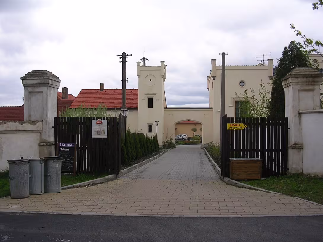 Dnešní pohled – Zámeček Trnová