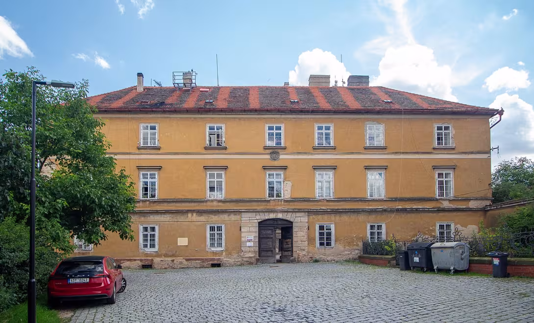 Dnešní pohled – zámek Zlonice