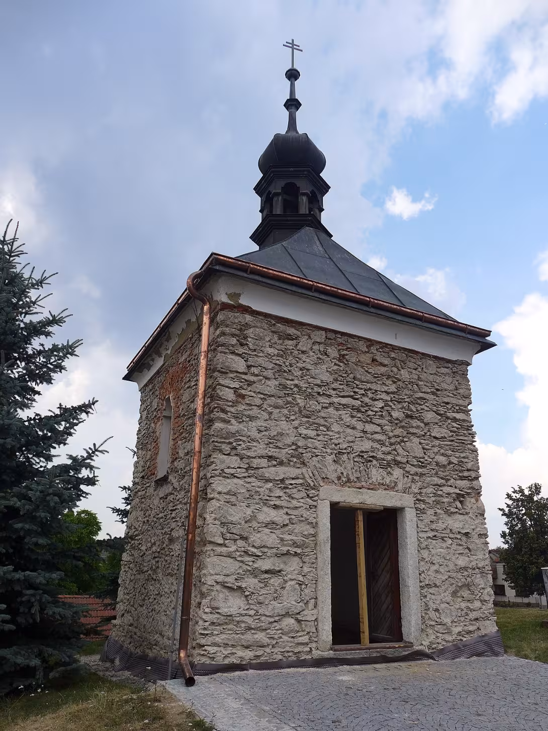 Dnešní pohled – Kaple svatého Jana Nepomuckého (Stáj)