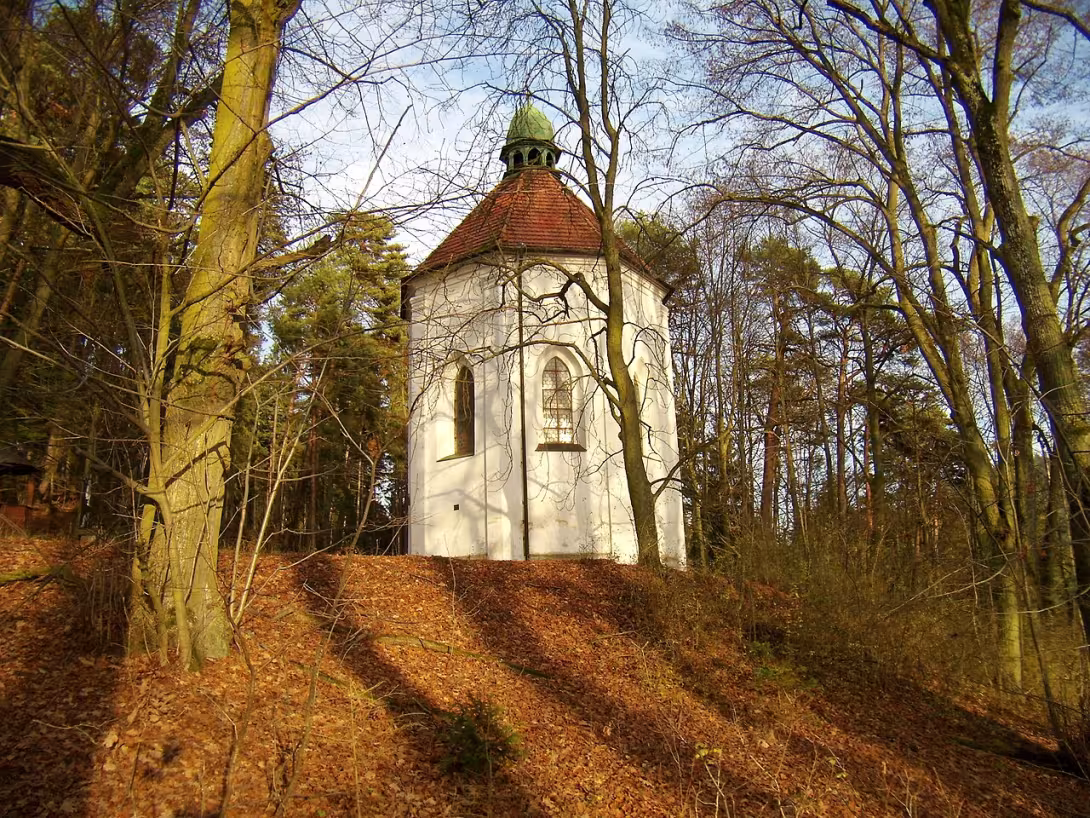 Dnešní pohled – Kaple svatého Vojtěcha (Vrčeň)