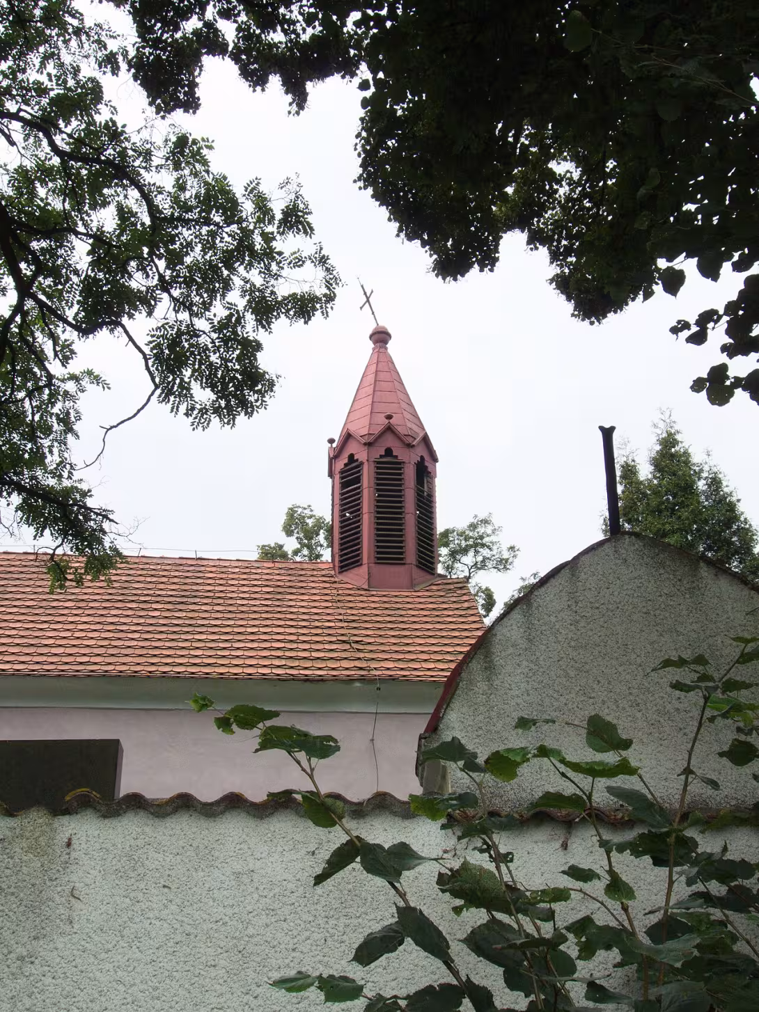 Dnešní pohled – Kostel Nejsvětější Trojice (Neznašov)