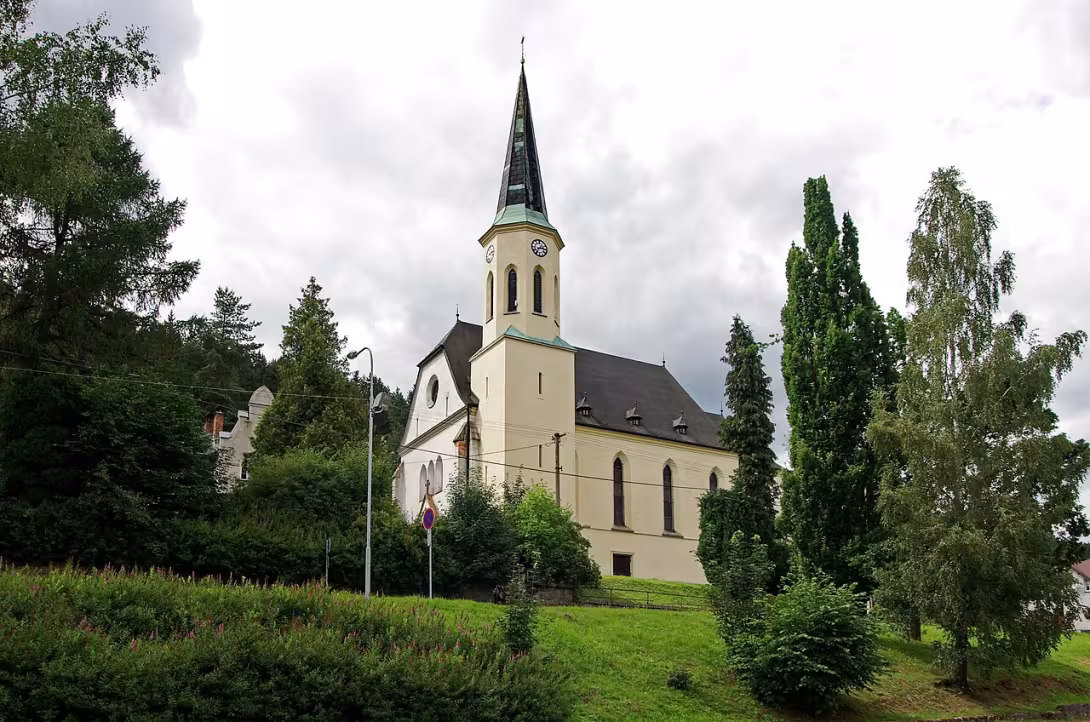 Dnešní pohled – Kostel Nejsvětějšího Srdce Páně (Stříbrná)