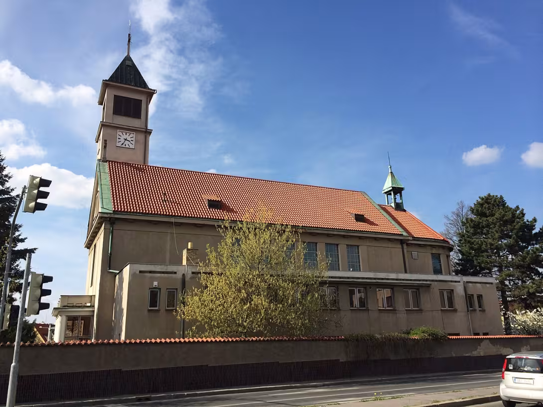 Dnešní pohled – Kostel Panny Marie Královny míru