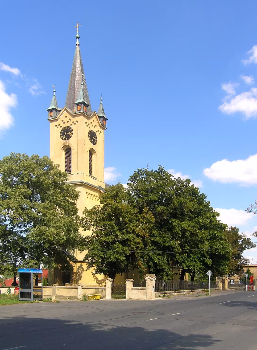 Dnešní pohled – Kostel svatého Cyrila a Metoděje (Nebušice)