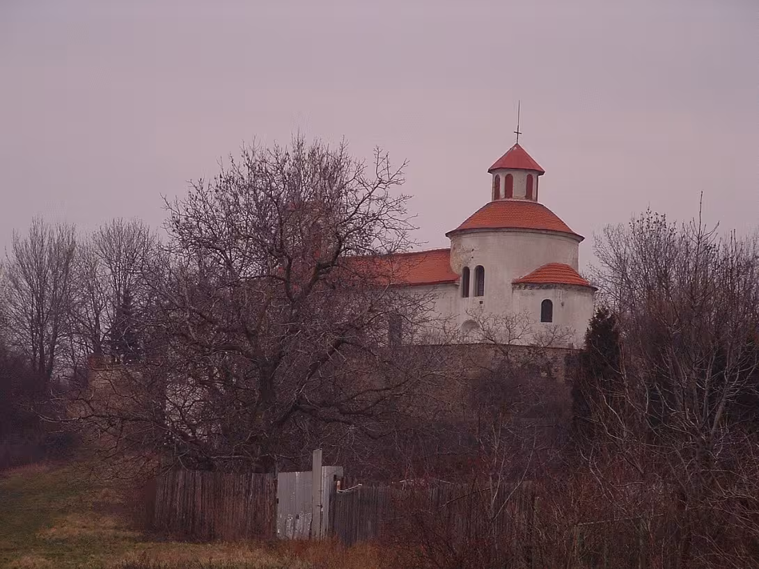 Dnešní pohled – Kostel svatého Petra a Pavla (Želkovice)