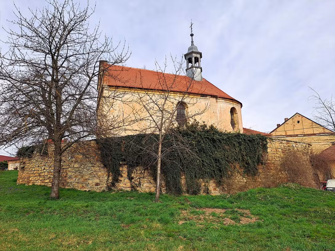 Dnešní pohled – kostel Stětí svatého Jana Křtitele (Cvrčovice)