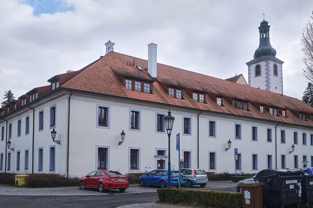 Dnešní pohled – Klášter piaristů